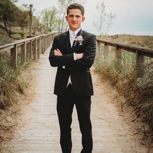 Meet your Posher, Ethan